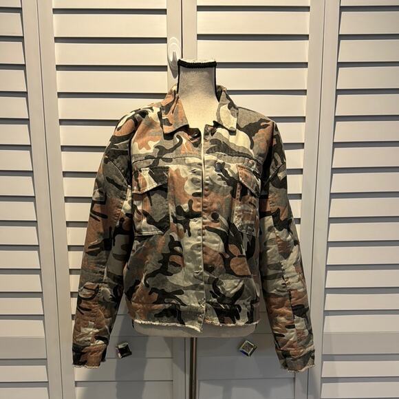 Mystree Jackets & Blazers - Mystrees Pre Loved Camouflage Denim Women's Jacket.